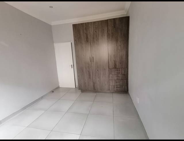 3 BEDROOM HOUSE FOR SALE IN GEELHOUTPARK